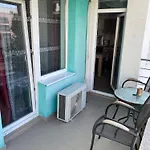 Ionut Summerland Apartments Mamaia