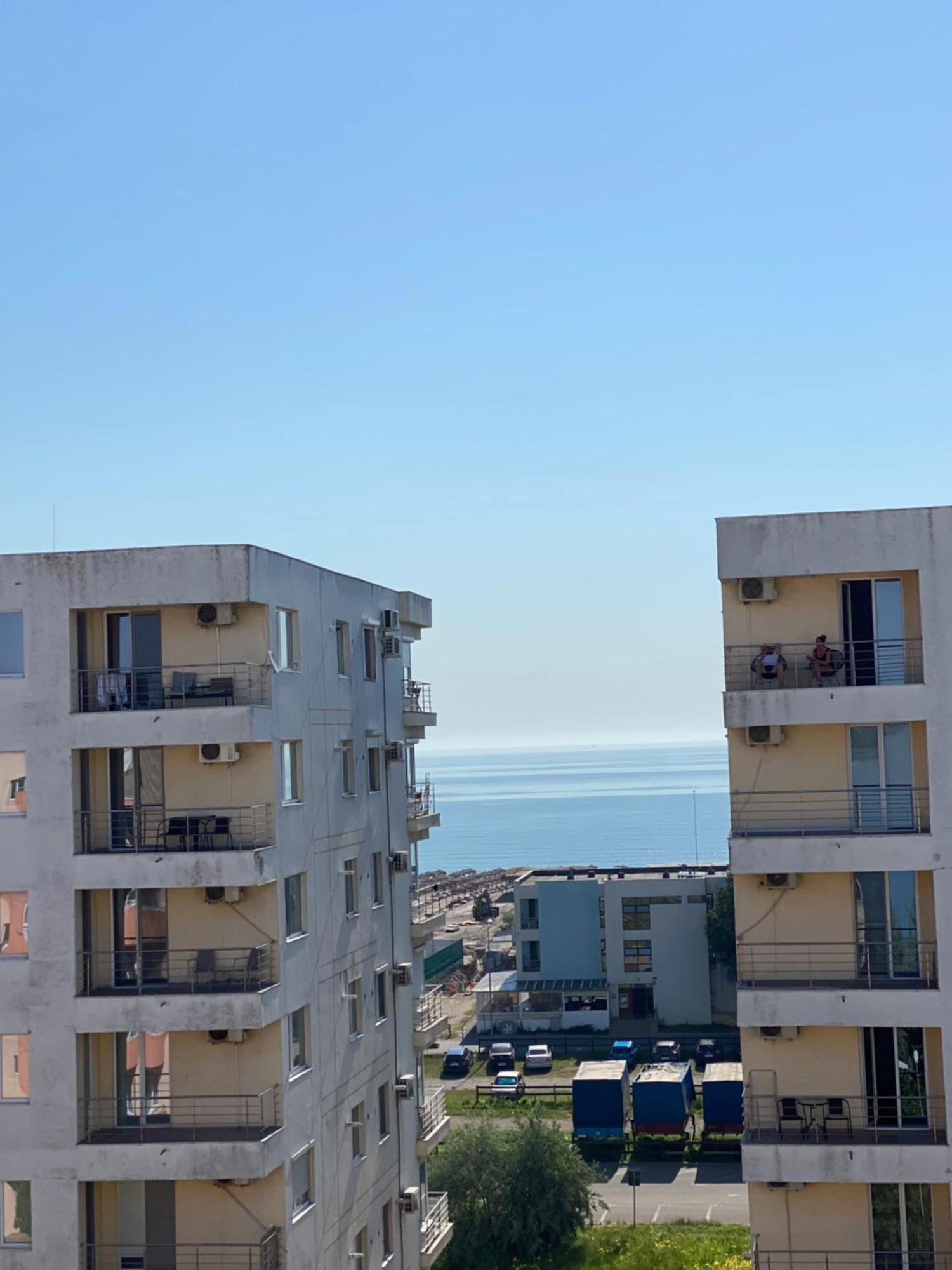 Ionut Summerland Mamaia